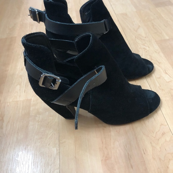 Steve Madden Shoes - Open toed Short Booties